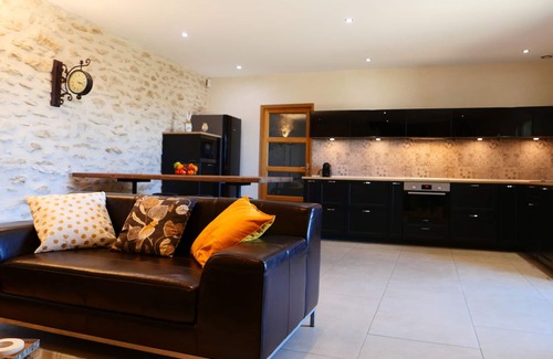 Valreas House | Mas Ferme Montplaisir 4* "vineyard side