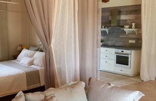 Saint-Marc-Jaumegarde House | Mas la Pinede
