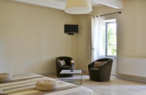 Saint-Andiol Bed & Breakfast | Mas Le 7