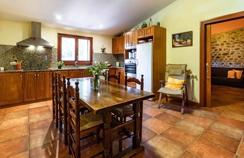 Brunyola House | Mas Roca – Casa rural en entorno único