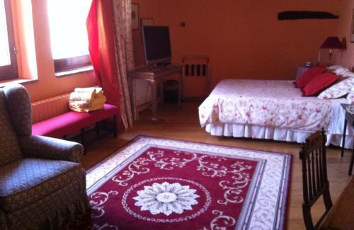 Corca Bed & Breakfast | Mas Vilosa Bed and Breakfast