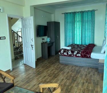 Shimla House | Mashobra Valley with Balcony
