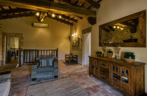 Parlava House | Masia en Rupià con Piscina