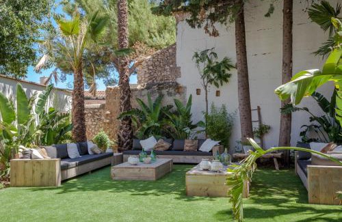 Sant Pere de Ribes Villa | Masia Victoria