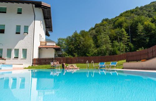 Val Maria-Pur Bed & Breakfast | Maso dell Apicoltore