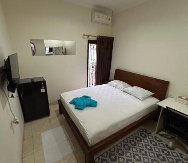 Denpasar Barat Bed & Breakfast | Mason house