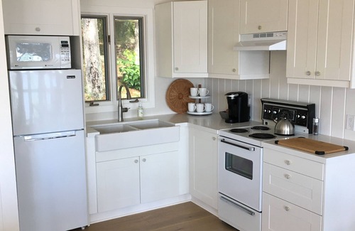 Muskoka Lakes Cottage | Masons Dunlookin - sleeps 18 - lake muskoka waterfront property-newly renovated