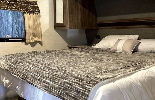 Boulder Creek Cabin | Masood's Lodge