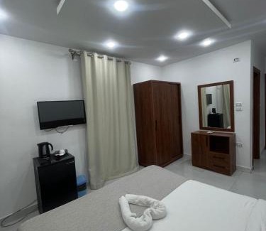 Giza Hotel | mass sphinx & pyramid stay