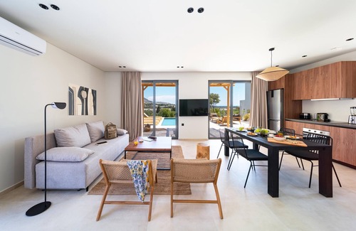 Archangelos Villa | Massari Hills - Moorea Villa