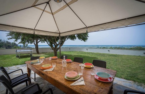 Massarosa Villa | Massarosa Front Lake, The Gargoyles