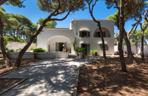 Torre Specchia Ruggeri Villa | Masseria Villa by Perle di Puglia