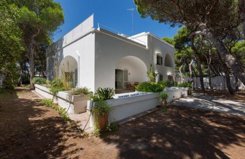 Torre Specchia Ruggeri Villa | Masseria Villa by Perle di Puglia