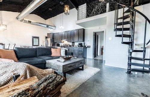 Longview House | Massey Rock Farm