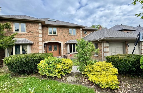 Sheridan House | Massive Luxury Retreat w/Gym, Sauna & Games & More