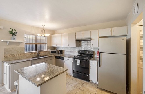 Babcock North House | Massive Master suite with king bed plus separate office! Medical Center