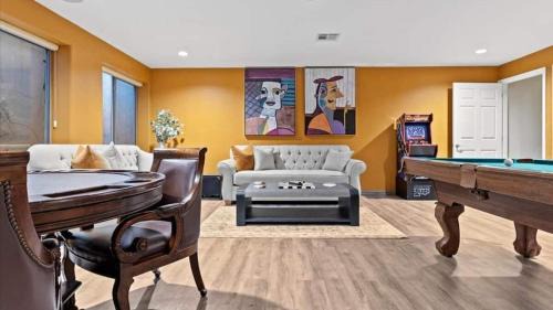 Arabian Crest House | Massive North Scottsdale 6 bdrm w Oasis Backyard