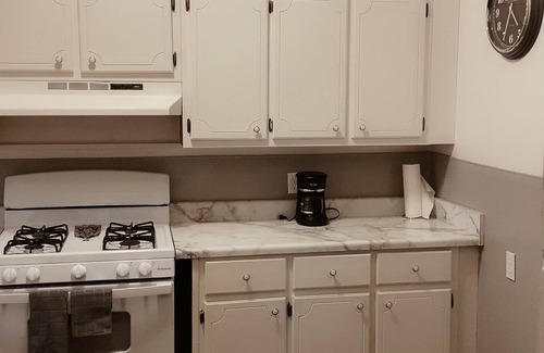 Selma House | MASSIVE THREE BEDROOM HOME IN SELMA
