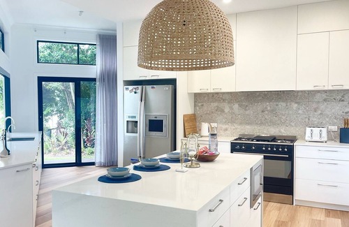 Upper Coomera House | Massive water views 5 beds luxury house