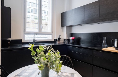 Ternes Apartment | Master of Minimalism, by Veeve