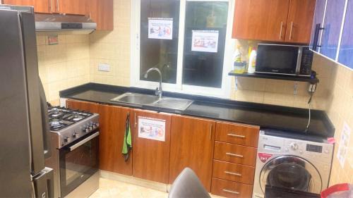 International City Apartment | Master Room CBD14-903