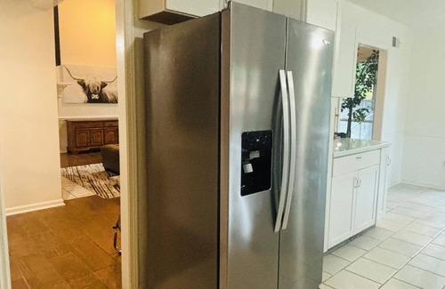 Cordova House | Master Room for traveling professionals, house with WiFi and AC