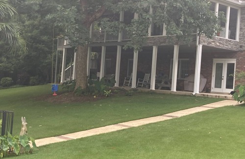 North Augusta House | Masters Rental! Family friendly ranch with a lot of extras! 9 miles from course