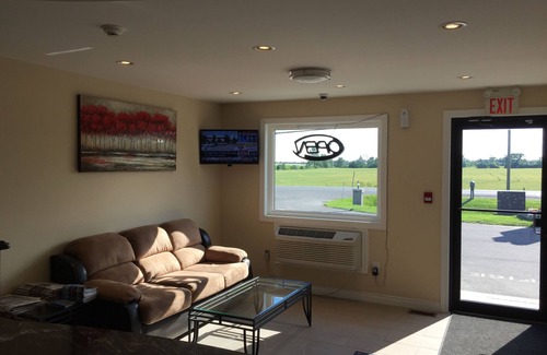 Napanee Hotel | Masterson's Motel