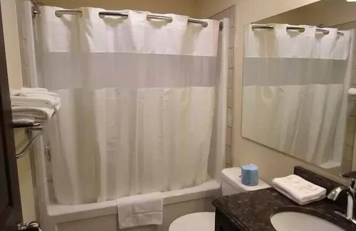 Napanee Hotel | Masterson's Motel