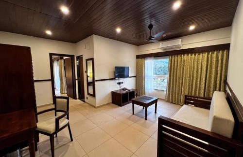 Atvan Hotel | Mastiff Grand La Villae