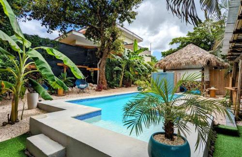 Matapalo House | Matambú Rancho Rustic 2bd Apt with Shared Pool