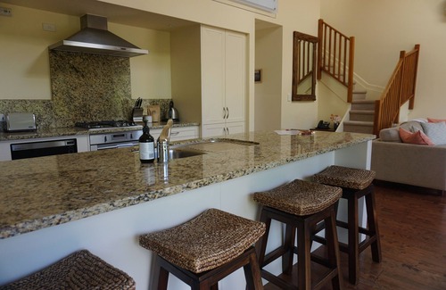 Raglan Apartment | Matangi Apartment - Apartment w/Private Spa Pool and Sea Views
