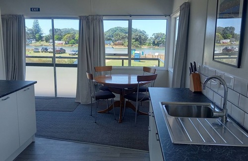 Matapouri Apartment | Matapouri Bay - Prime Position, Fantastic View