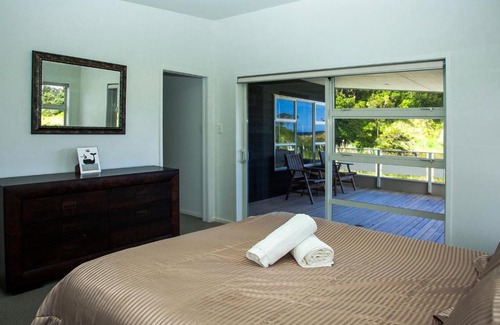 Matapouri House | Matapouri Dunes - Matapouri Holiday Home