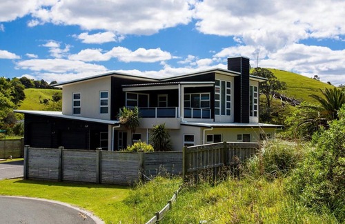 Matapouri House | Matapouri Dunes - Matapouri Holiday Home