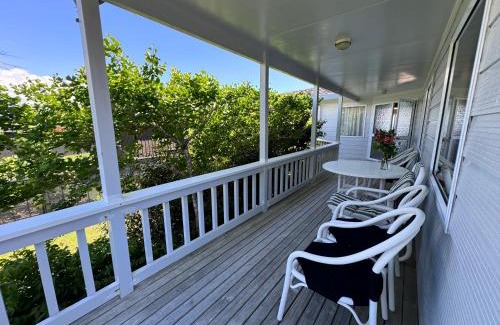 Matarangi House | Matarangi Beachfront - Matarangi Holiday Home