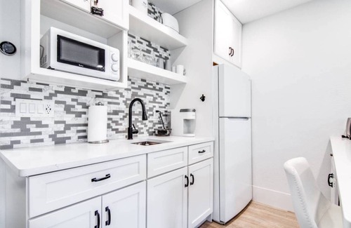 Wesley Chapel Condo | Matchless Luxury III – Elegant 3BR Golf View Condo w/Designer Kitchen, Smart TVs & Private Patio!