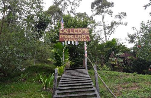 Kuala Tahan House | Matleon village