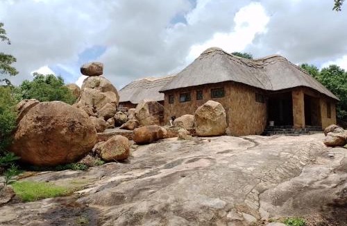 Matopos Hotel | Matopo Ingwe Lodge