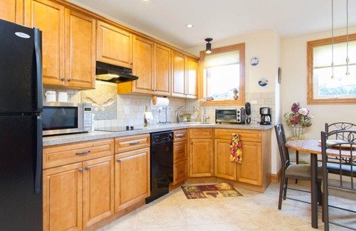 Mattituck Apartment | MATTITUCK, #1 Winery and Beach Town !