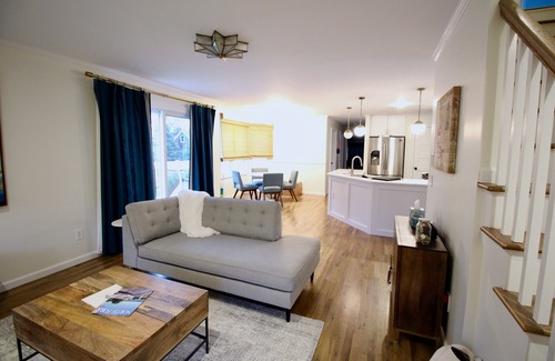 Mattituck House | Mattituck Beach Gem. Spacious & Gorgeously Renovated Beach House Steps to Bay.