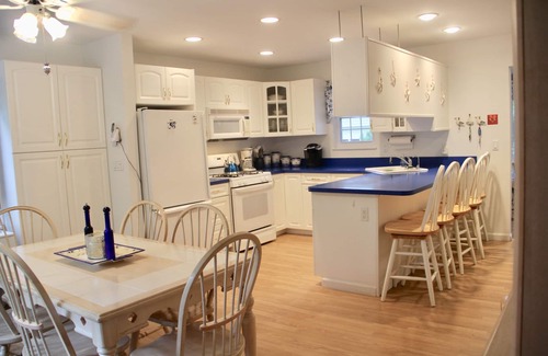 Mattituck Cottage | Mattituck Cottage By The Sound In The Center Of North Fork Wine Country