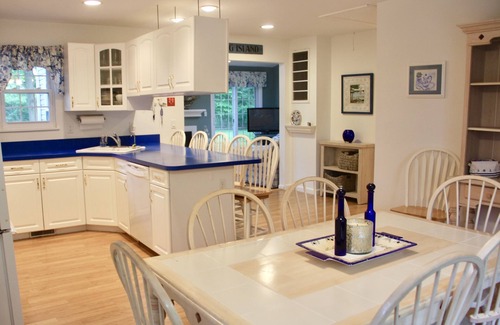 Mattituck Cottage | Mattituck Cottage By The Sound In The Center Of North Fork Wine Country