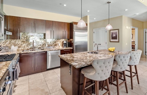 Honokowai Condo | Maui Resort Rentals: Honua Kai – 8BR Groundfloor Residence, Over 5300 Combined Sq. Ft., Massive Lawn Areas, Steps to Pools/Beach/B.B.Q.s!
