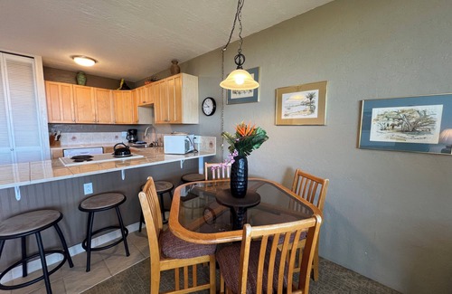 Kihei Condo | Maui Vista #3-301 Corner Condo, Partial Ocean View, near Kamaole Beach Parks