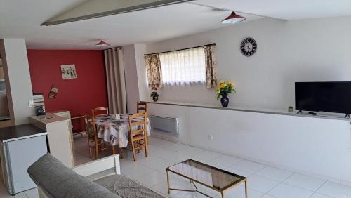Mauleon Apartment | Mauleon Maison prive jardin 6 personnes