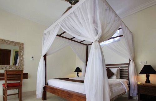 Nyuh Kuning Cottage | Mawa Balinese House in Ubud Center