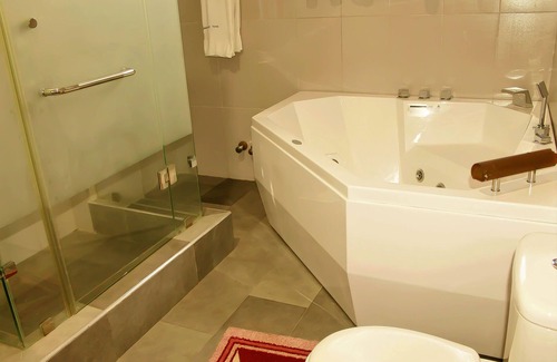 Obuasi Hotel | Mawuli Hotel