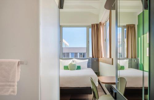 Hoofddorp Hotel | Maxhotel Amsterdam Airport Schiphol - Recently Renovated