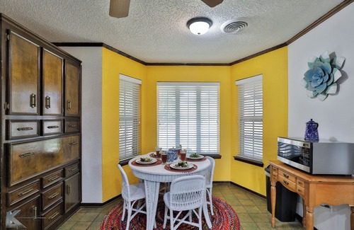 Abilene House | Maxine's Place- A Wonderful Family Legacy